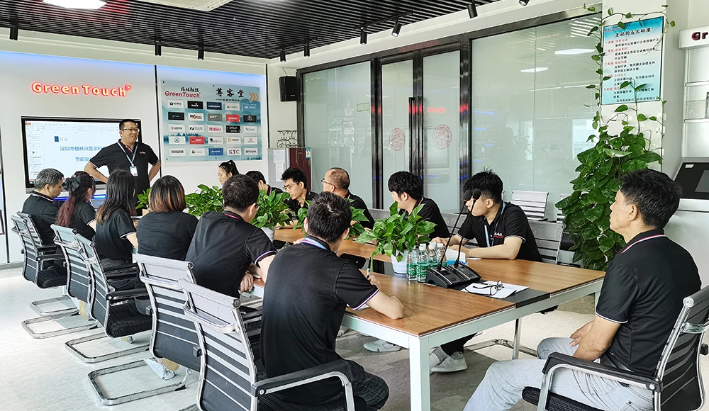 Die Produktionssicherheitslinie verst&auml;rken