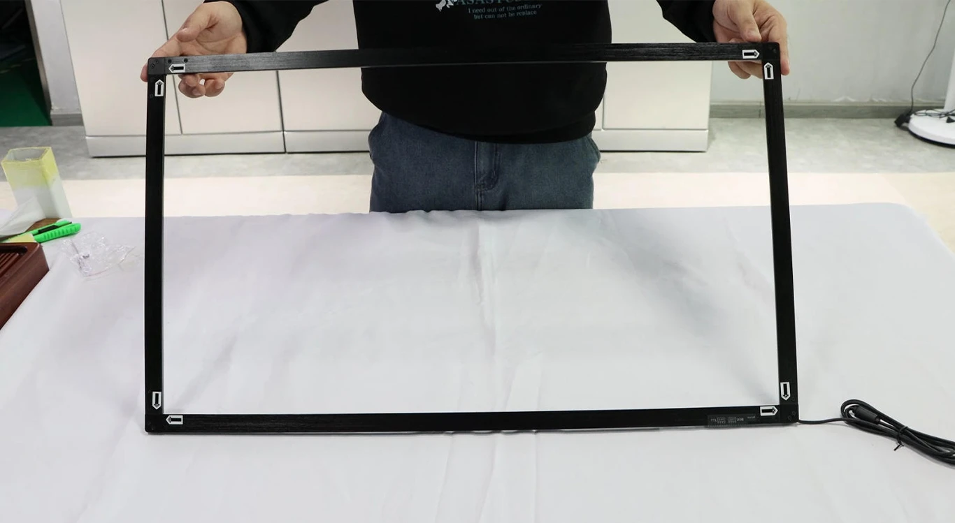 Tutoriel d'assemblage du cadre tactile infrarouge TF